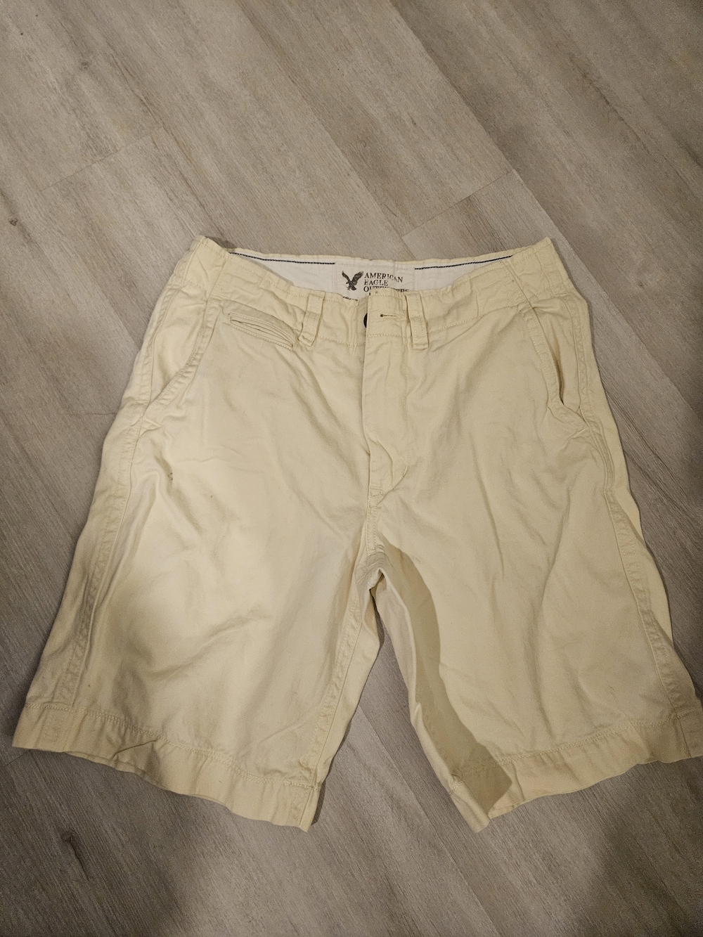 American Eagle Outfitters Mens Cream Chino Shorts